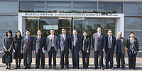 The delegation visits the joint laboratories between CUHK and CAS located in the School of Biomedical Sciences